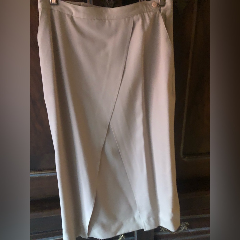Woman’s Skirt. Marc D’Alcy Size 12